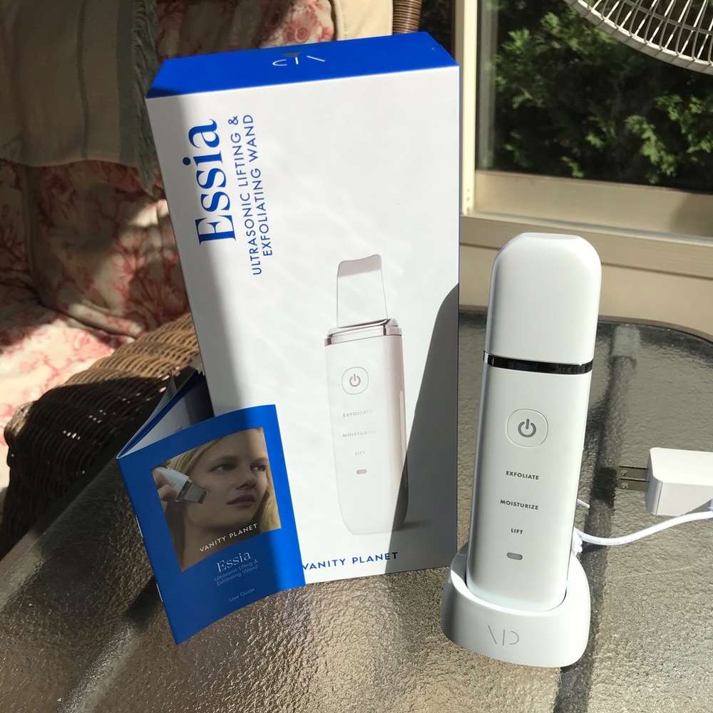 Vanity Planet Essia Ultrasonic Lifting & Exfoliating Wand